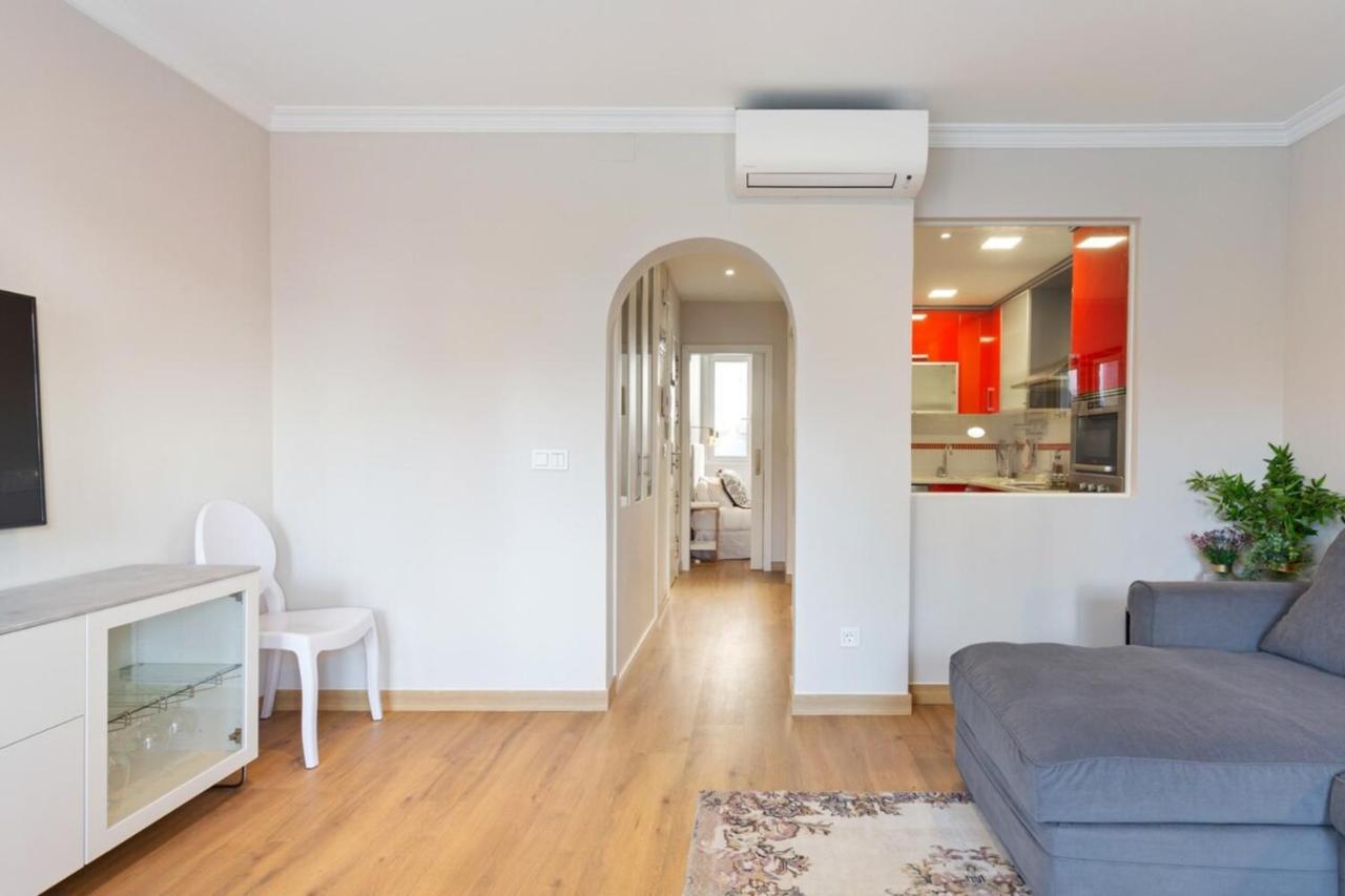 Elegant 1 Bedroom Apartment In The Heart Of Centro 马德里 外观 照片