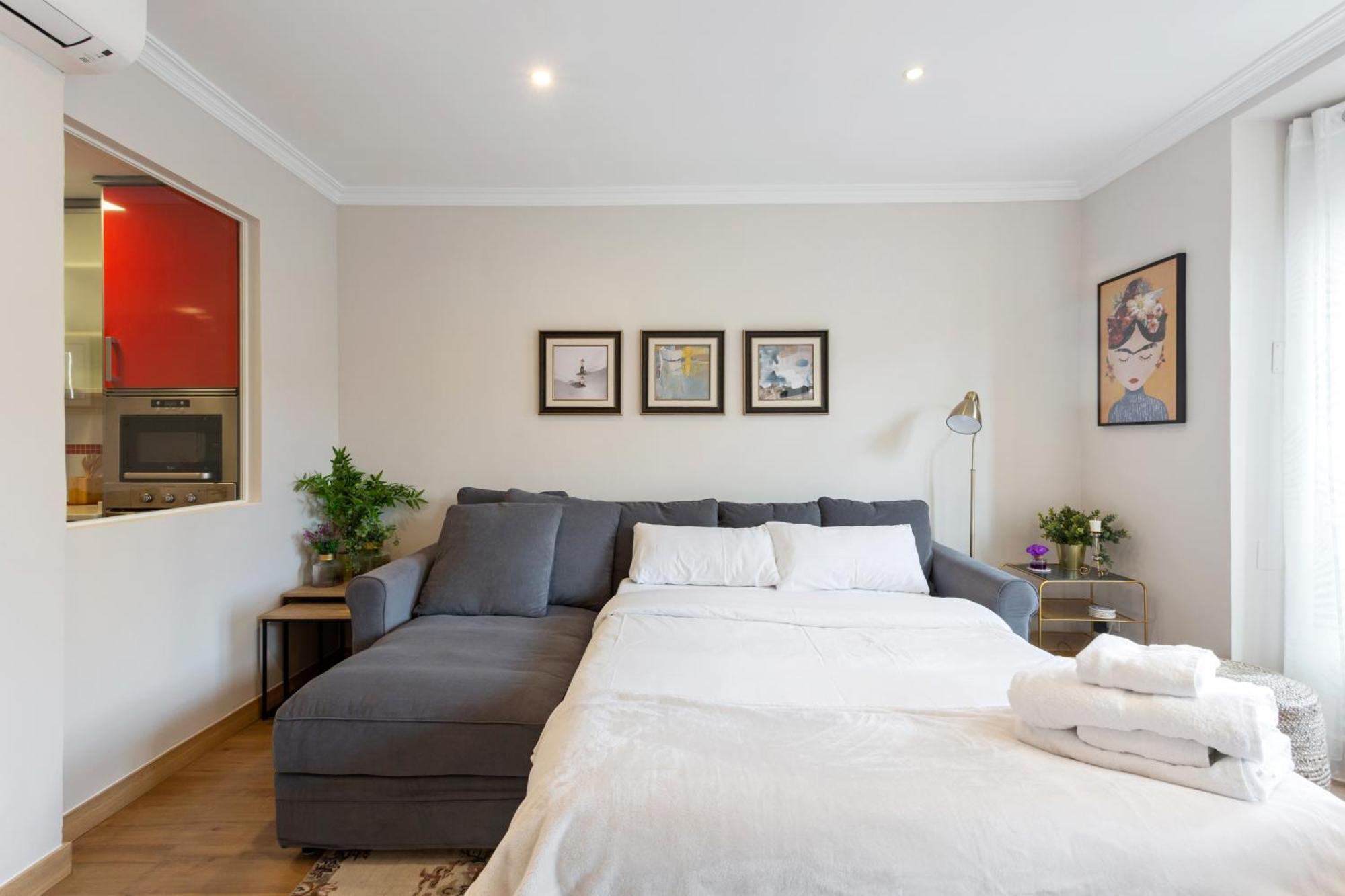 Elegant 1 Bedroom Apartment In The Heart Of Centro 马德里 外观 照片