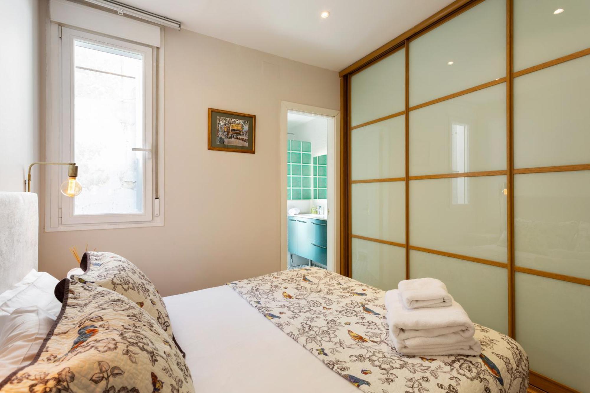Elegant 1 Bedroom Apartment In The Heart Of Centro 马德里 外观 照片