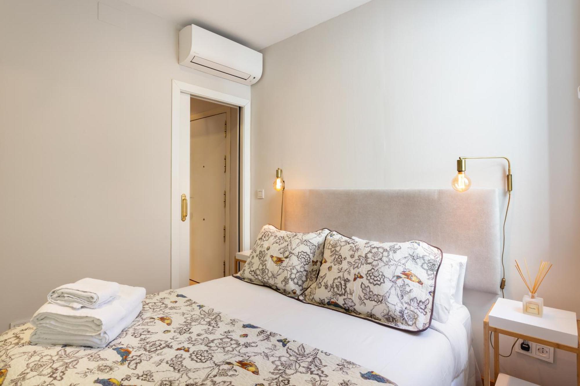 Elegant 1 Bedroom Apartment In The Heart Of Centro 马德里 外观 照片