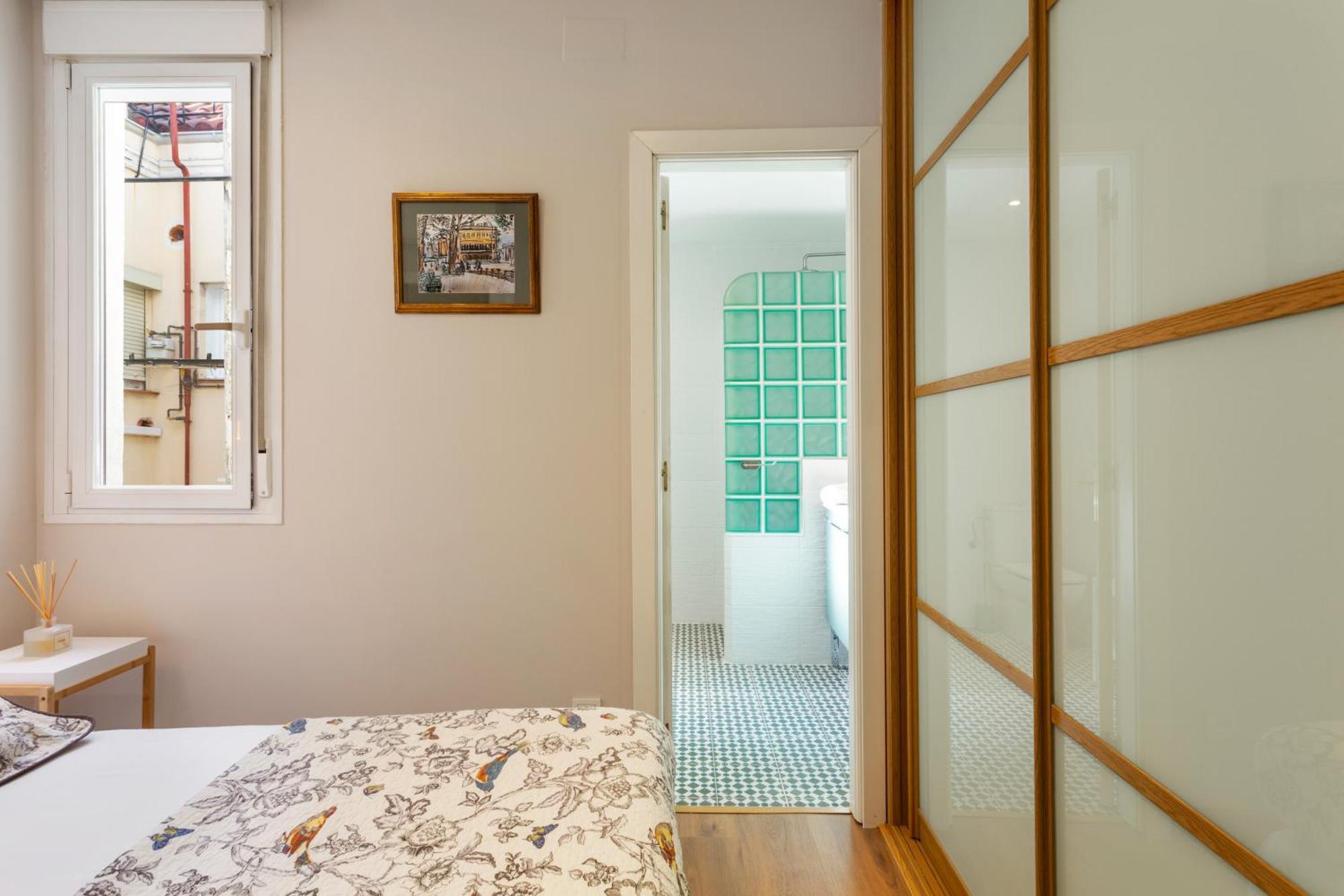 Elegant 1 Bedroom Apartment In The Heart Of Centro 马德里 外观 照片